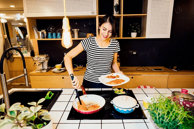 Virdeeler an Nodeeler vun der Keto Diät