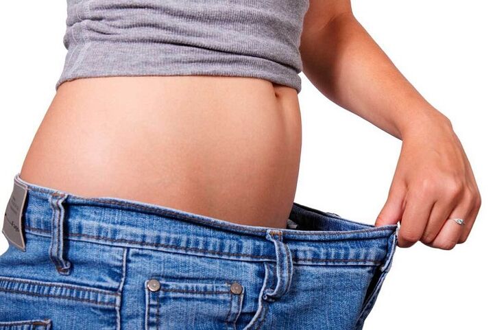 Taille Reduktioun wéinst Gewiichtsverloscht