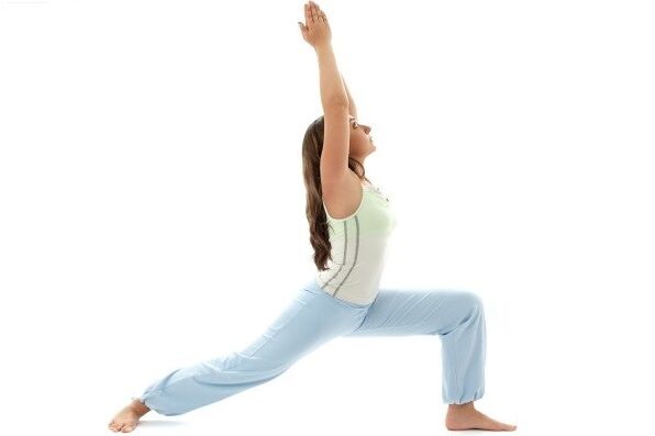 Yoga Krieger poséiere fir Gewiichtsverloscht